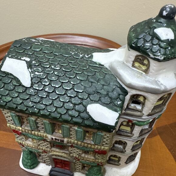 Set of 2 Trim A Home 1994 Christmas Village Buildings Inn & Tavern - Picture 10 of 10